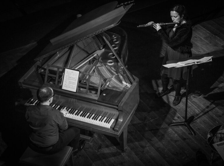 Seasonal Concerts with Duo Tutti: Celebrating the Full Moon
